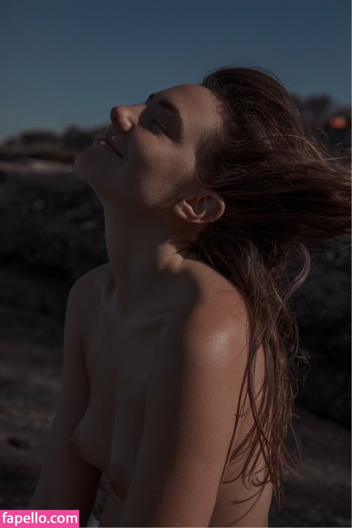 Amelia Zadro #4