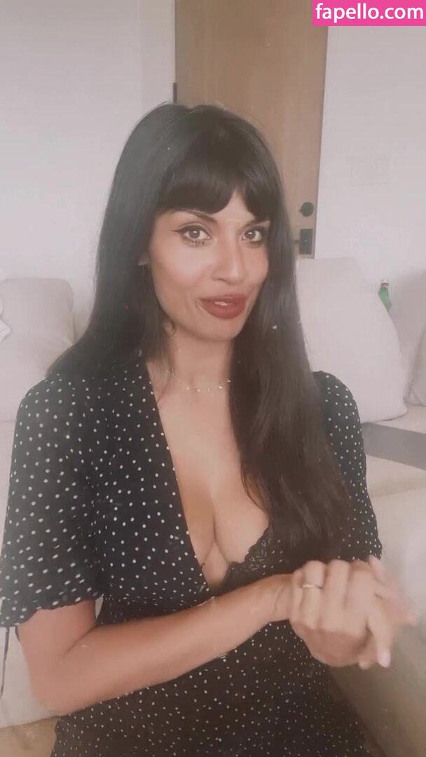 Jameela Jamil #4