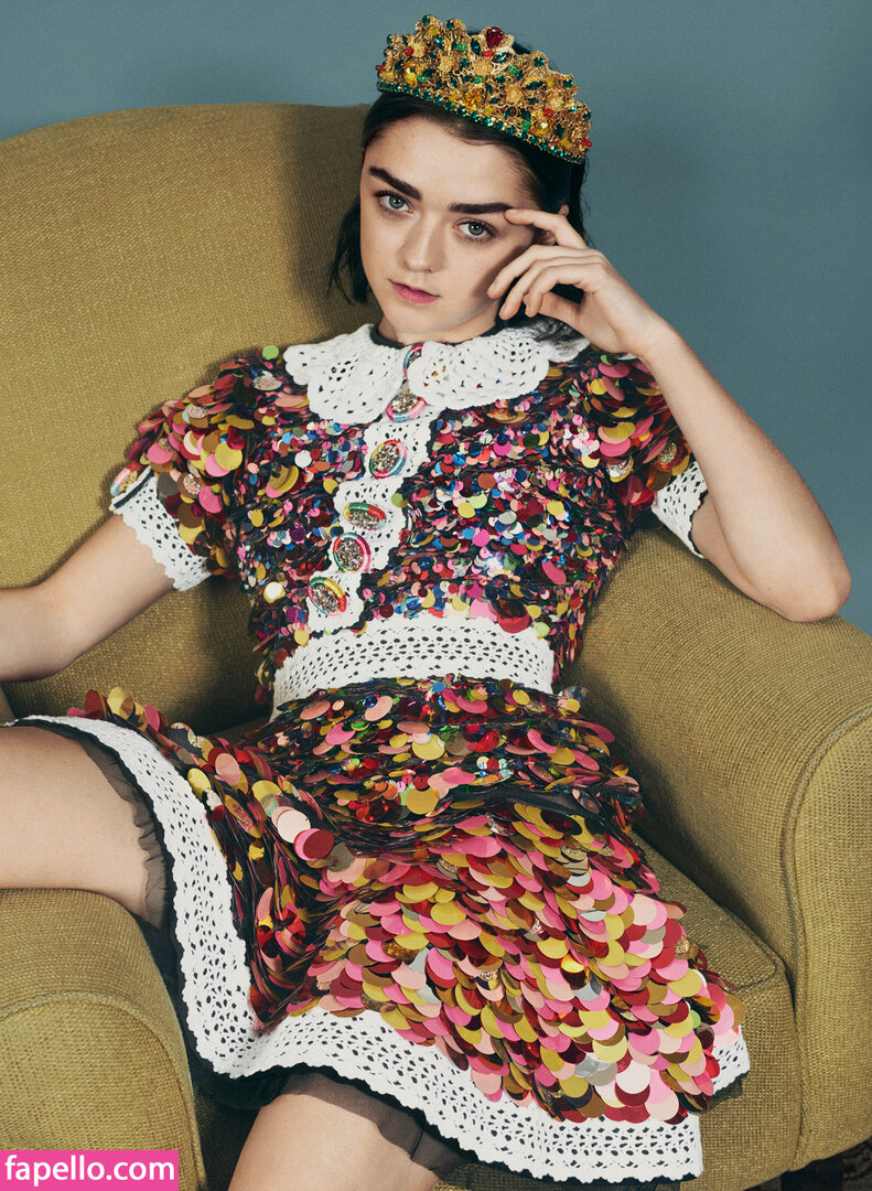 Maisie Williams #128