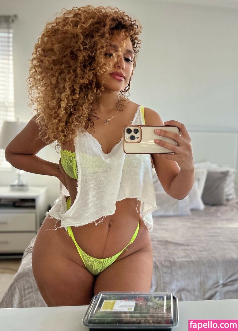 Aisha Thalia #2