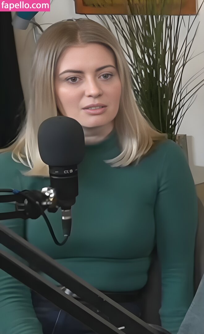 Elyse Willems #49