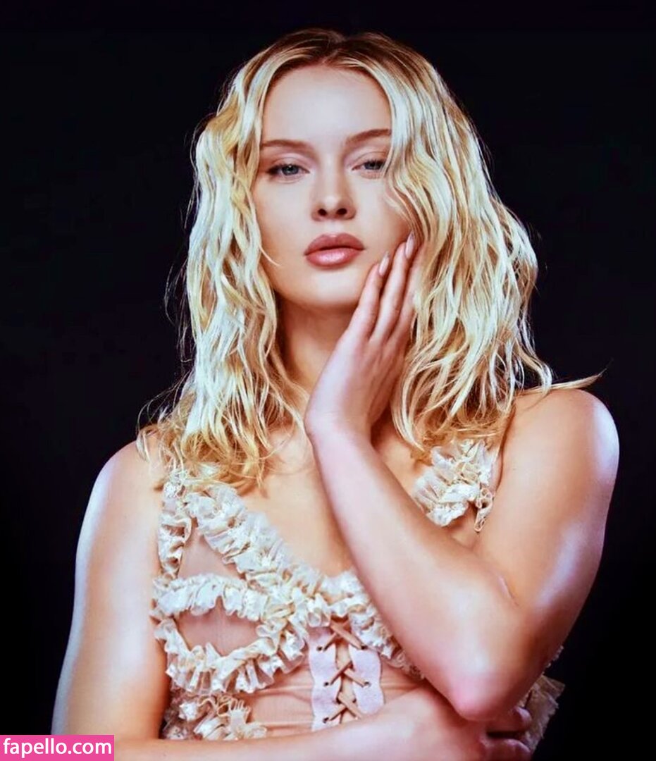 Zara Larsson #132