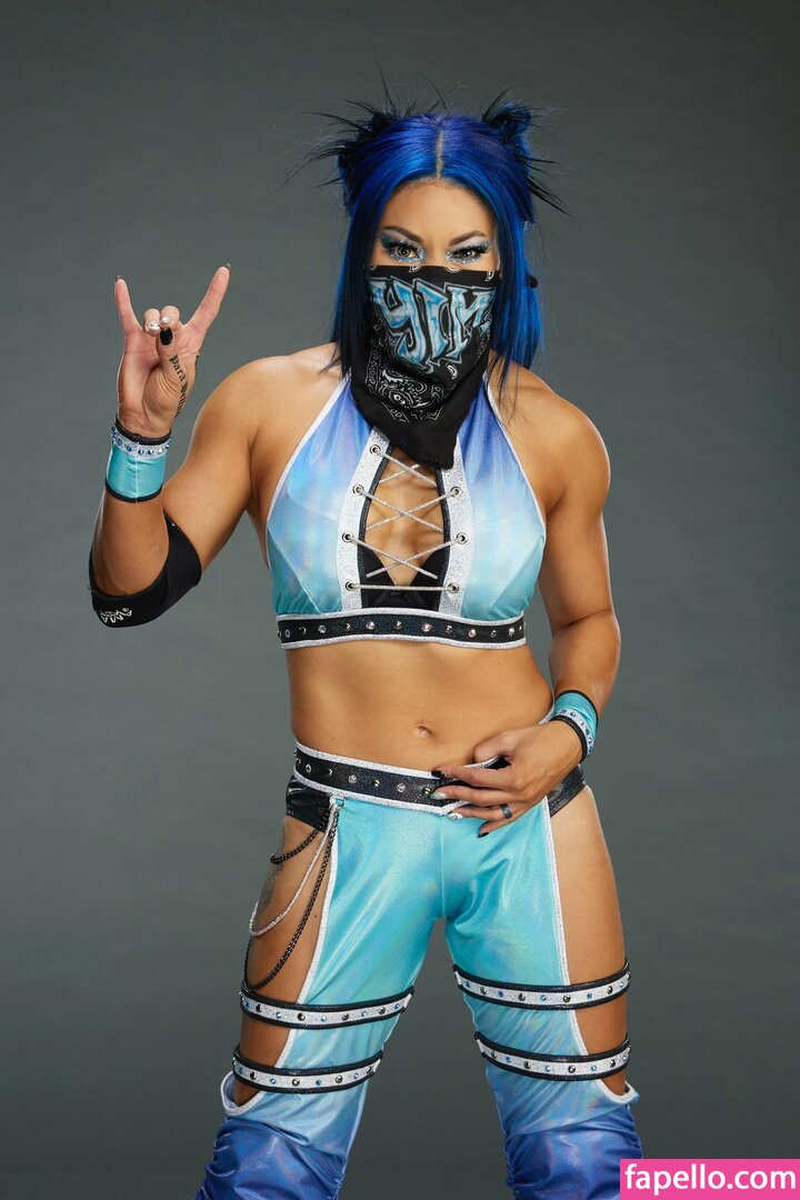 Mia Yim #17