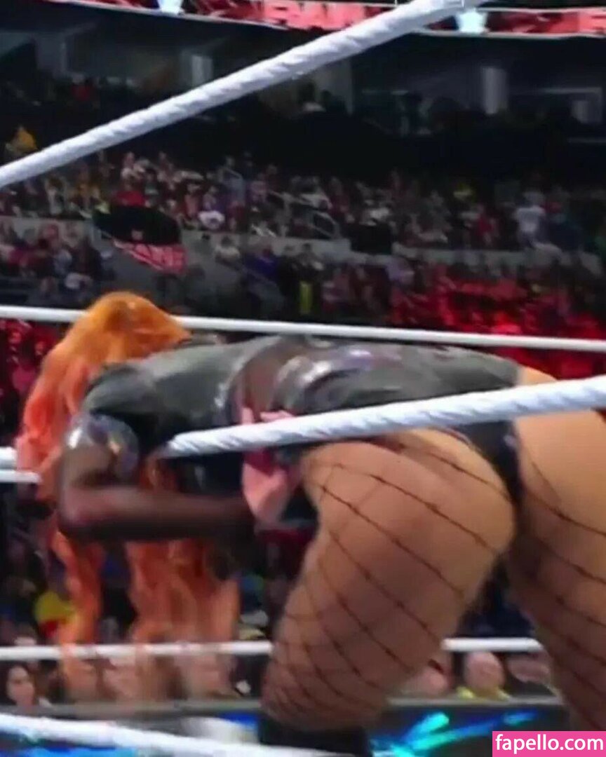 Becky Lynch #128