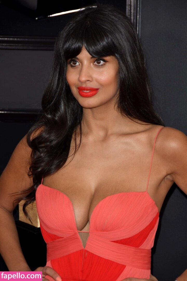 Jameela Jamil #10