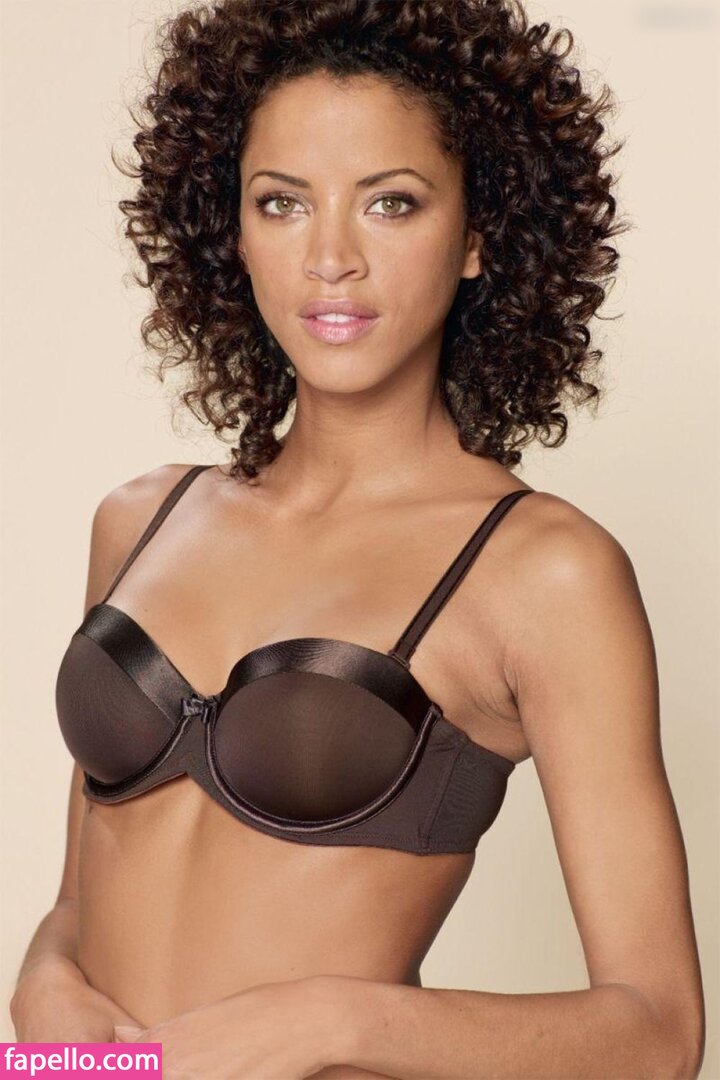 Noémie Lenoir #2