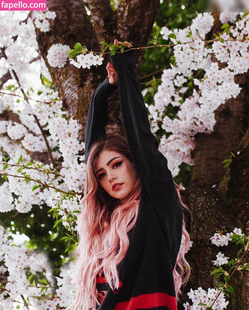 Chrissy Costansa #5