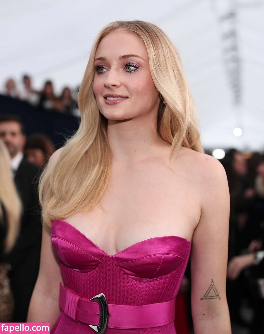 Sophie Turner #6