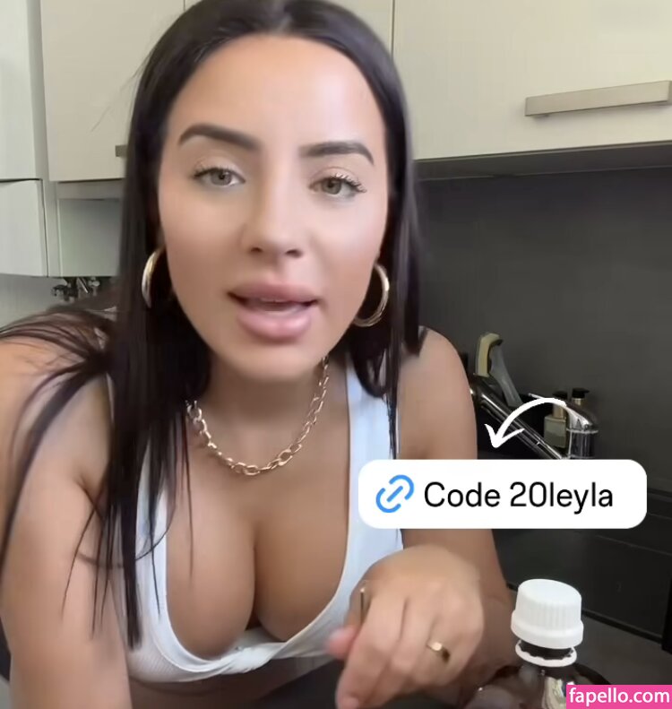 Leyla Lahouar #24