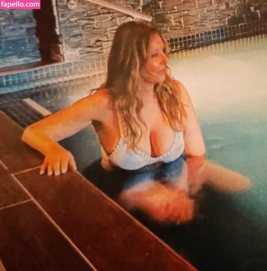 Carol Vorderman #3