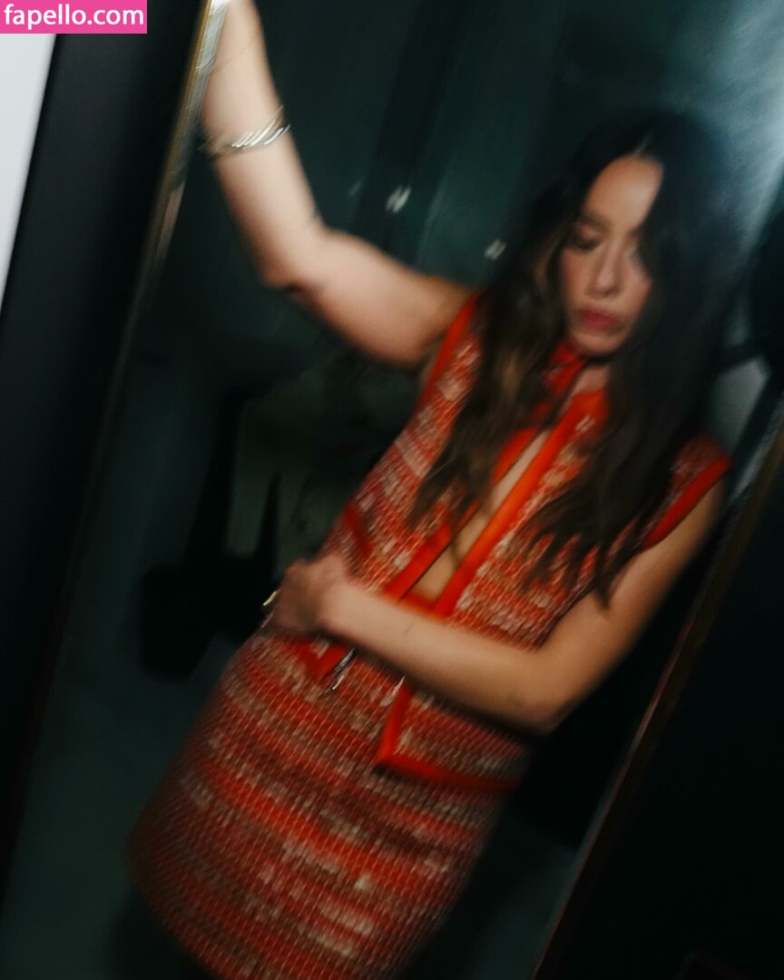 Chloe Bennet #61