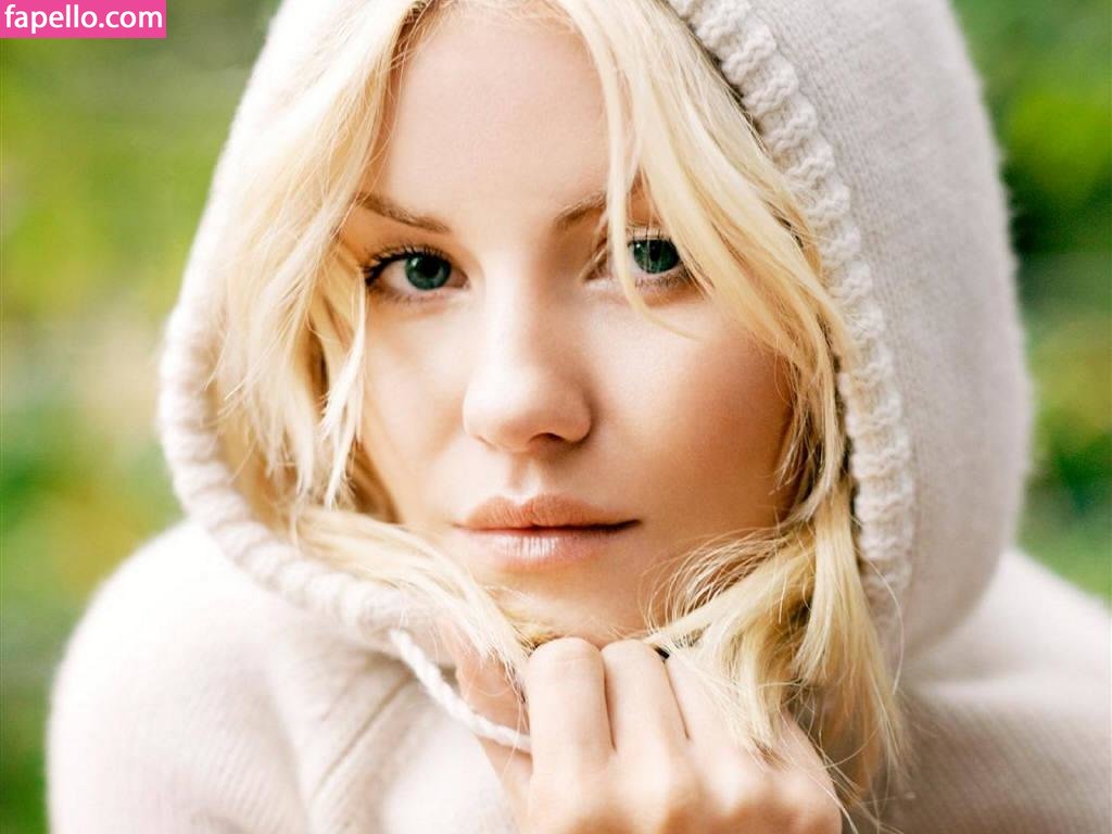 Elisha Cuthbert #1