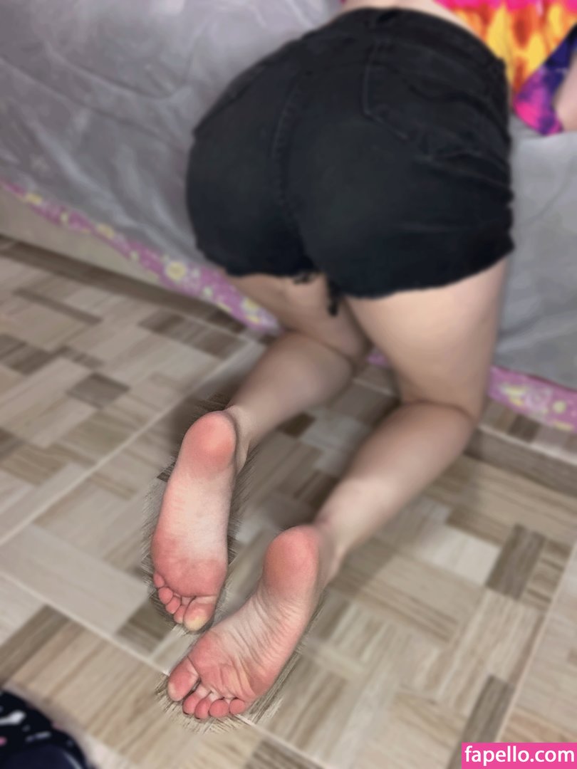 Bellafeet_xx #1