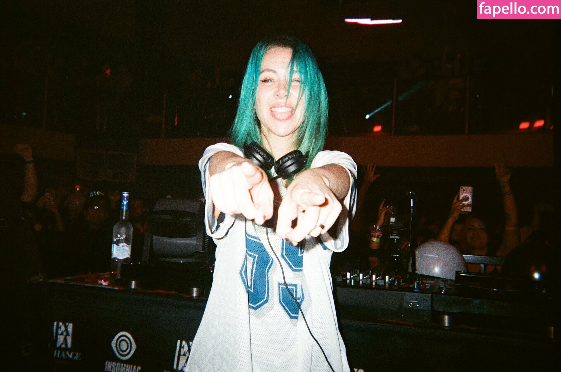 Alison Wonderland #30