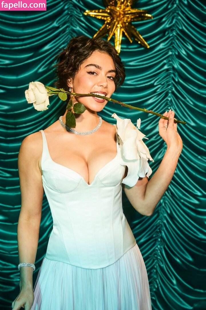 Aulii Cravalho #21