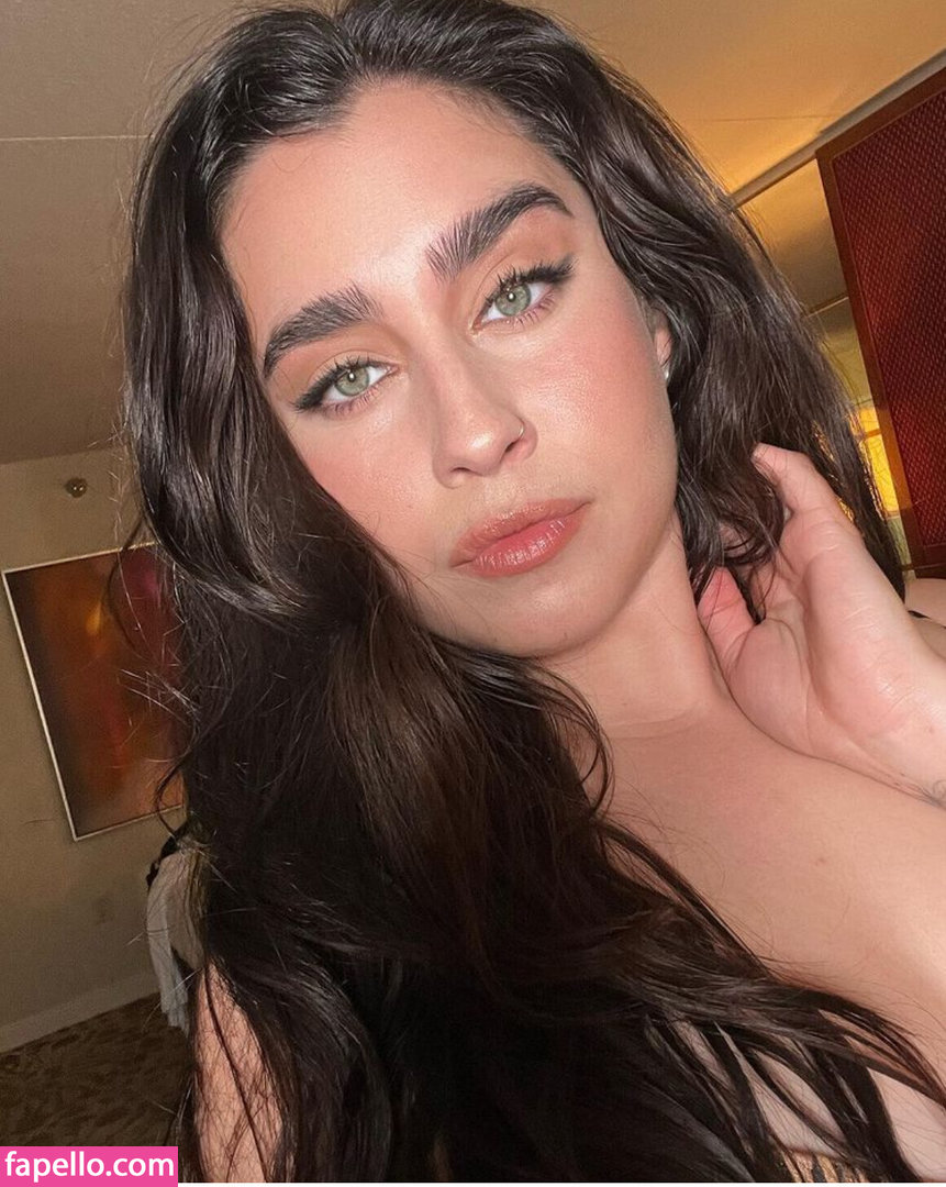 Lauren Jauregui #4